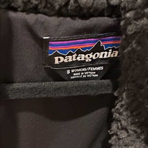 Patagonia Teddy Charcoal Puffer Jacket - Picture 2 of 3